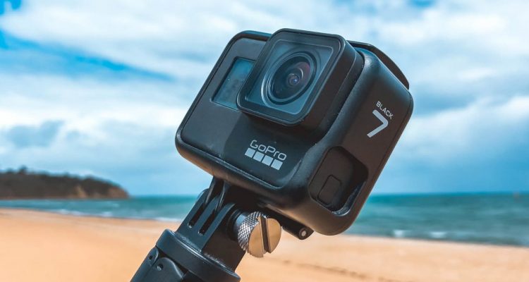 Guide to Selecting the Right Travel Camera